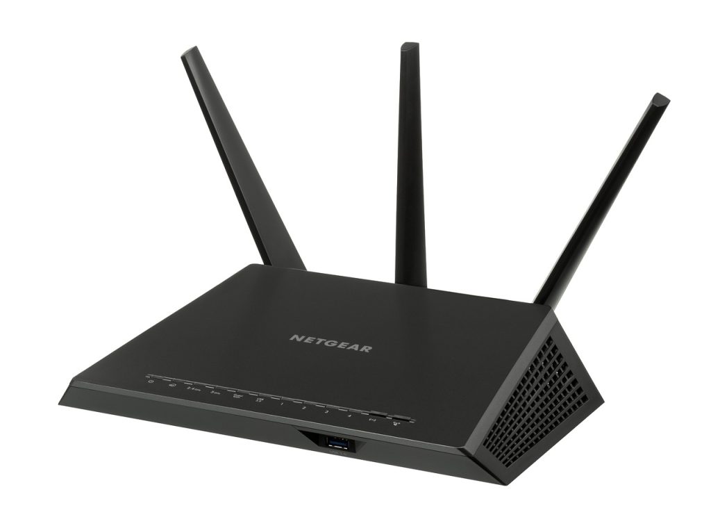 black netgear nighthawk multi antenna dual-band wifi router 2.4 vs 5ghz frequency options
